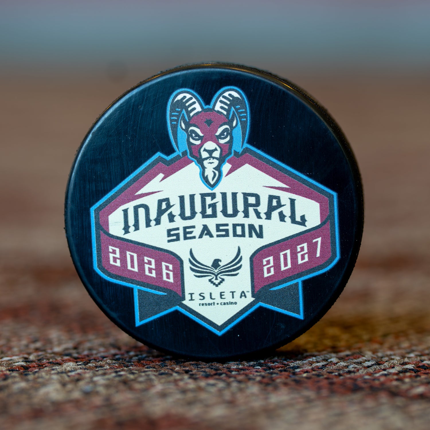 PUCKS